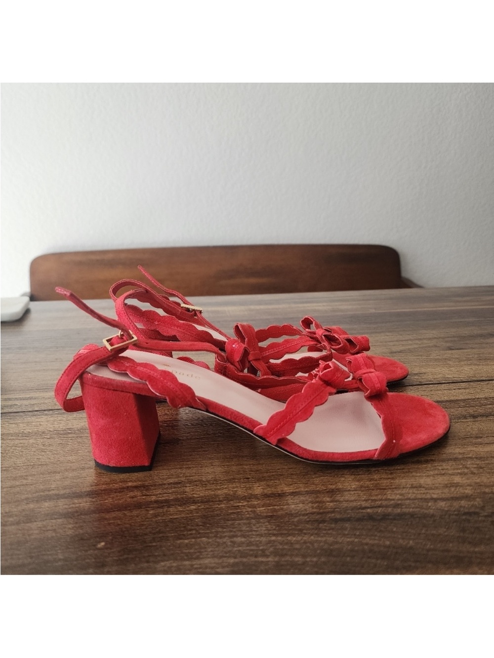 Kate Spade Ilene Red Suede Scallop Edge Strappy Bow Heeled Sandals Size 8
